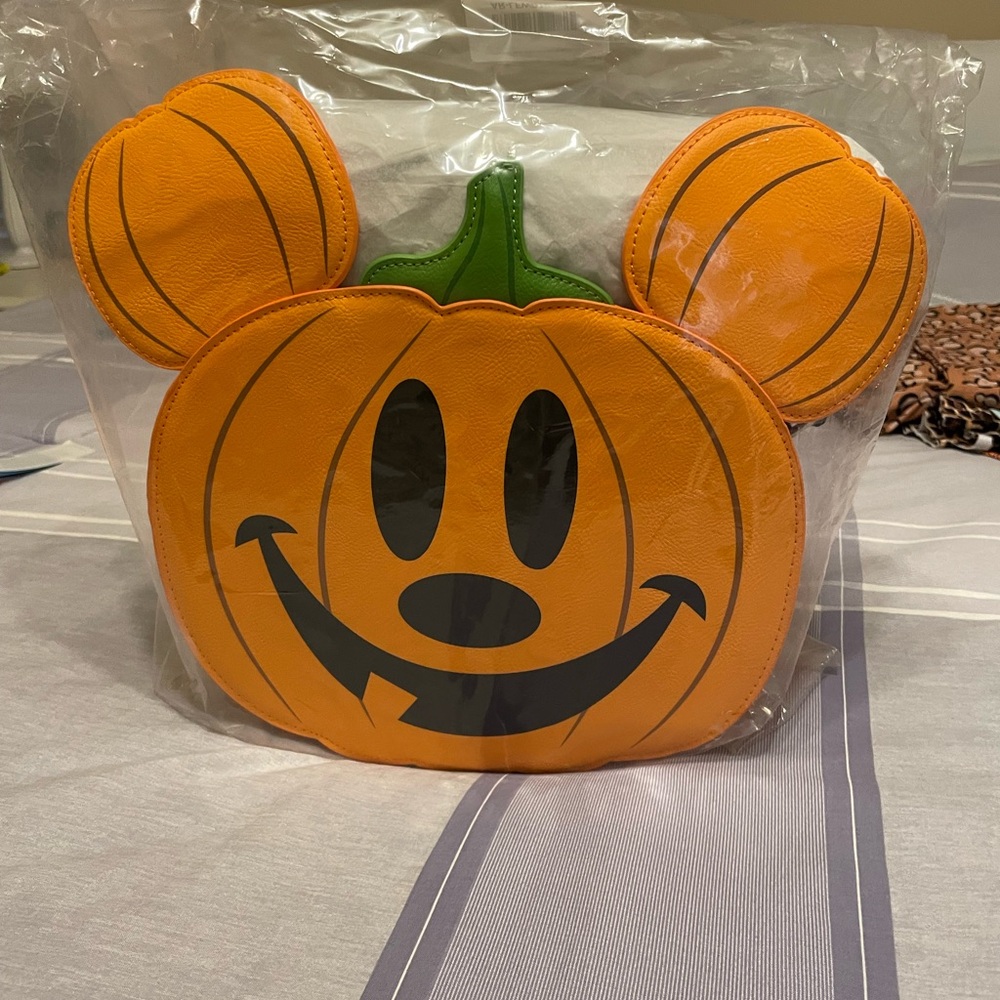 Loungefly Disney Halloween pumpkin Mickey bag nib